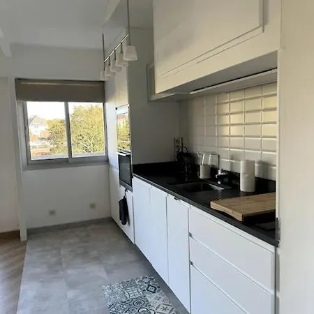 Apartman Neuf Avec Balcon Et Parking Prive