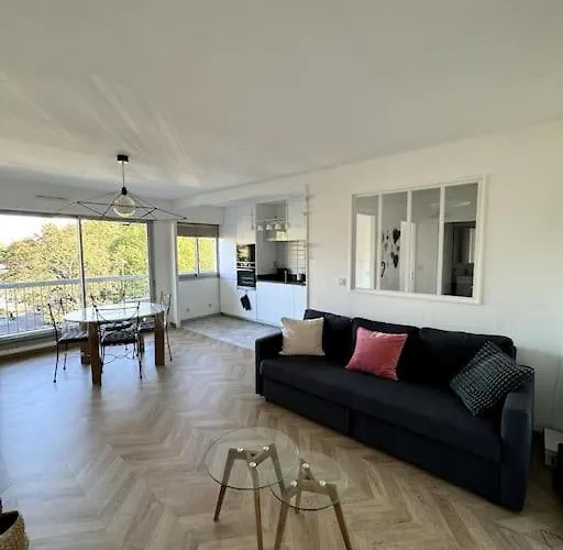 Neuf Avec Balcon Et Parking Prive Apartment