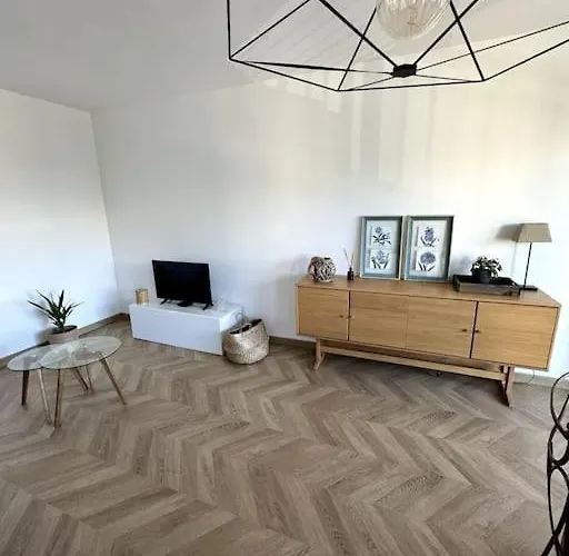 Neuf Avec Balcon Et Parking Prive Apartment *