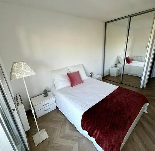 Neuf Avec Balcon Et Parking Prive Apartment Caen